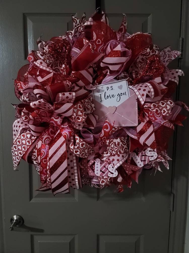 Valentine's wreath, winter wreath, Everyday wreath, door hanger